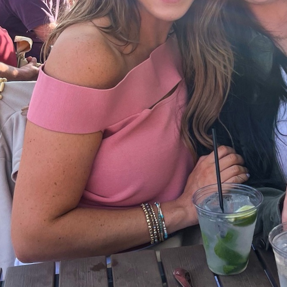 Express off-the-shoulder top- Size XL